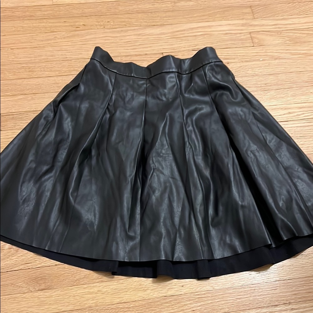 Elegant Black Leather Skirt